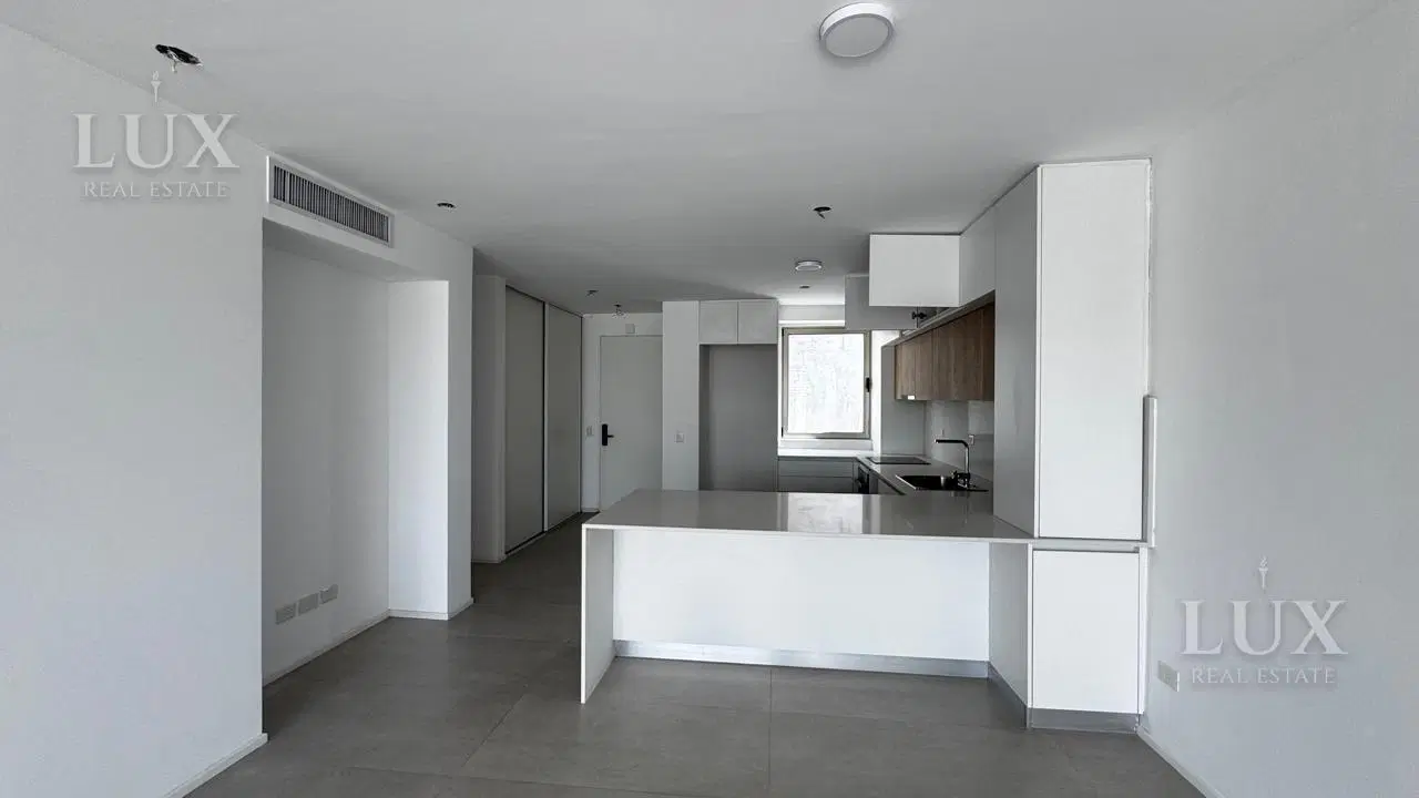 Departamento en  venta  Semipiao con Pileta y Terraza Propias en Villa Devoto 3
