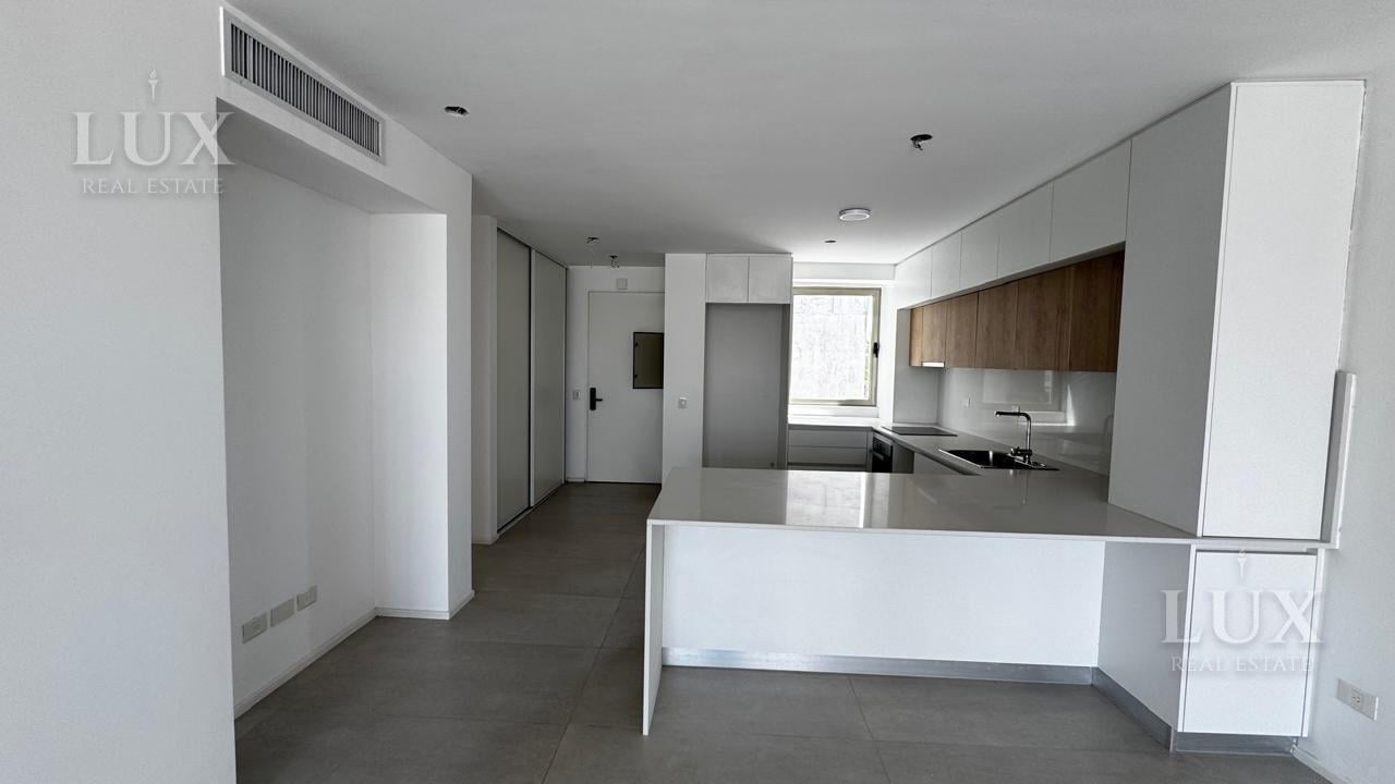 Departamento en  venta  Semipiao con Pileta y Terraza Propias en Villa Devoto
