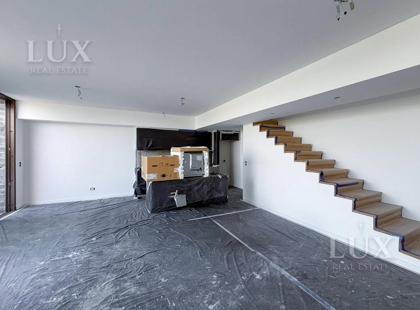 Departamento en venta de 3 habitaciones en suite, pileta y jardín propios, en Oceana, Nordelta. 3