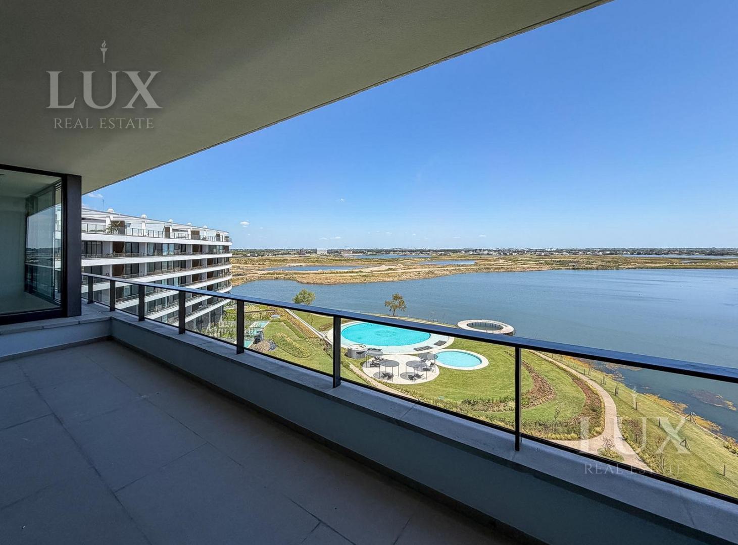 Foto de Departamento penthouse con 3 habitaciones en suite y 2 cocheras en, imagen 4