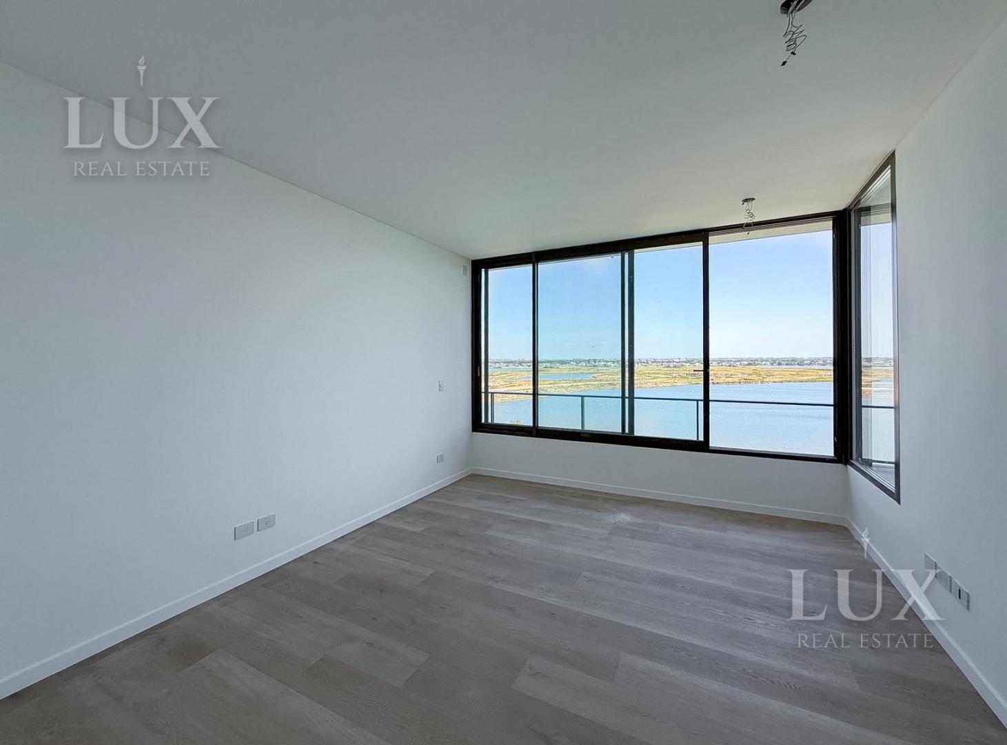 Foto de Departamento penthouse con 3 habitaciones en suite y 2 cocheras en, imagen 1