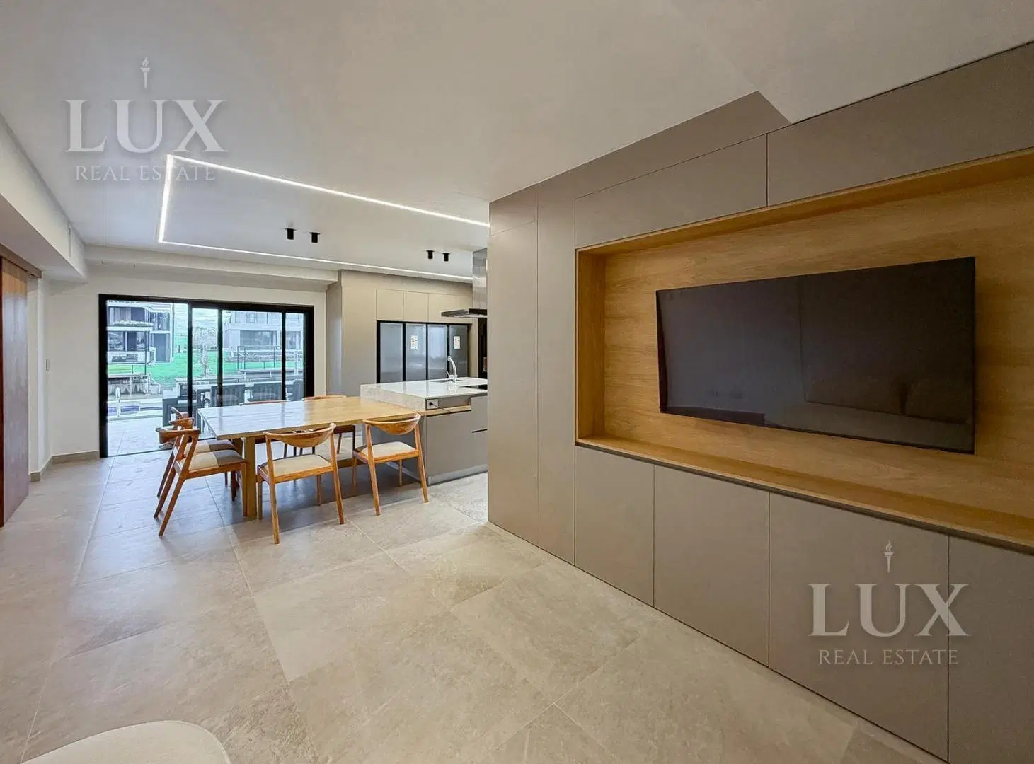 Casa en venta con 4 habitaciones, amarra y salida al rio en El Yacht, Nordelta 3