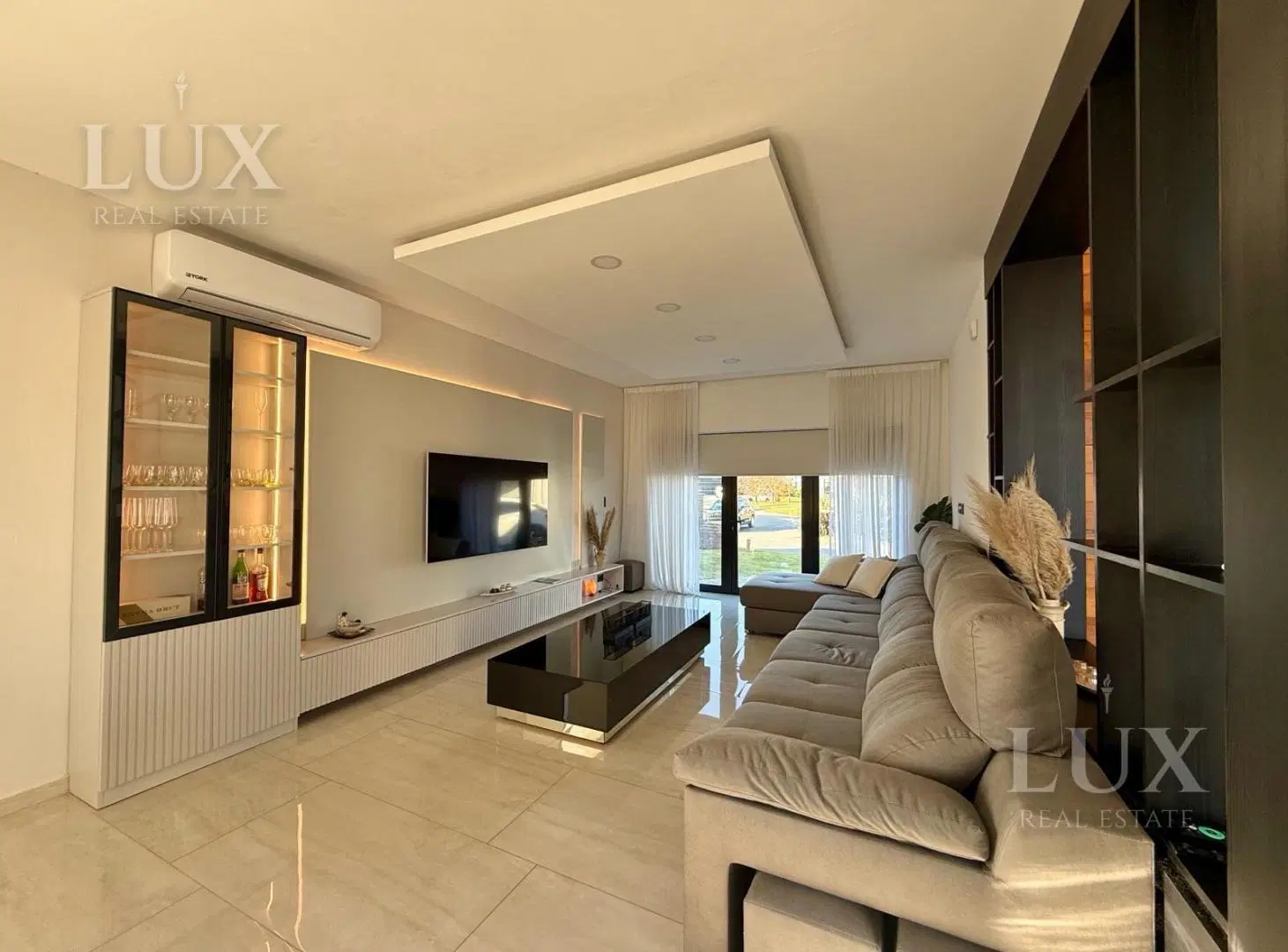 Venta Casa con vista al golf , 4 habitaciones en Canton Golf 4