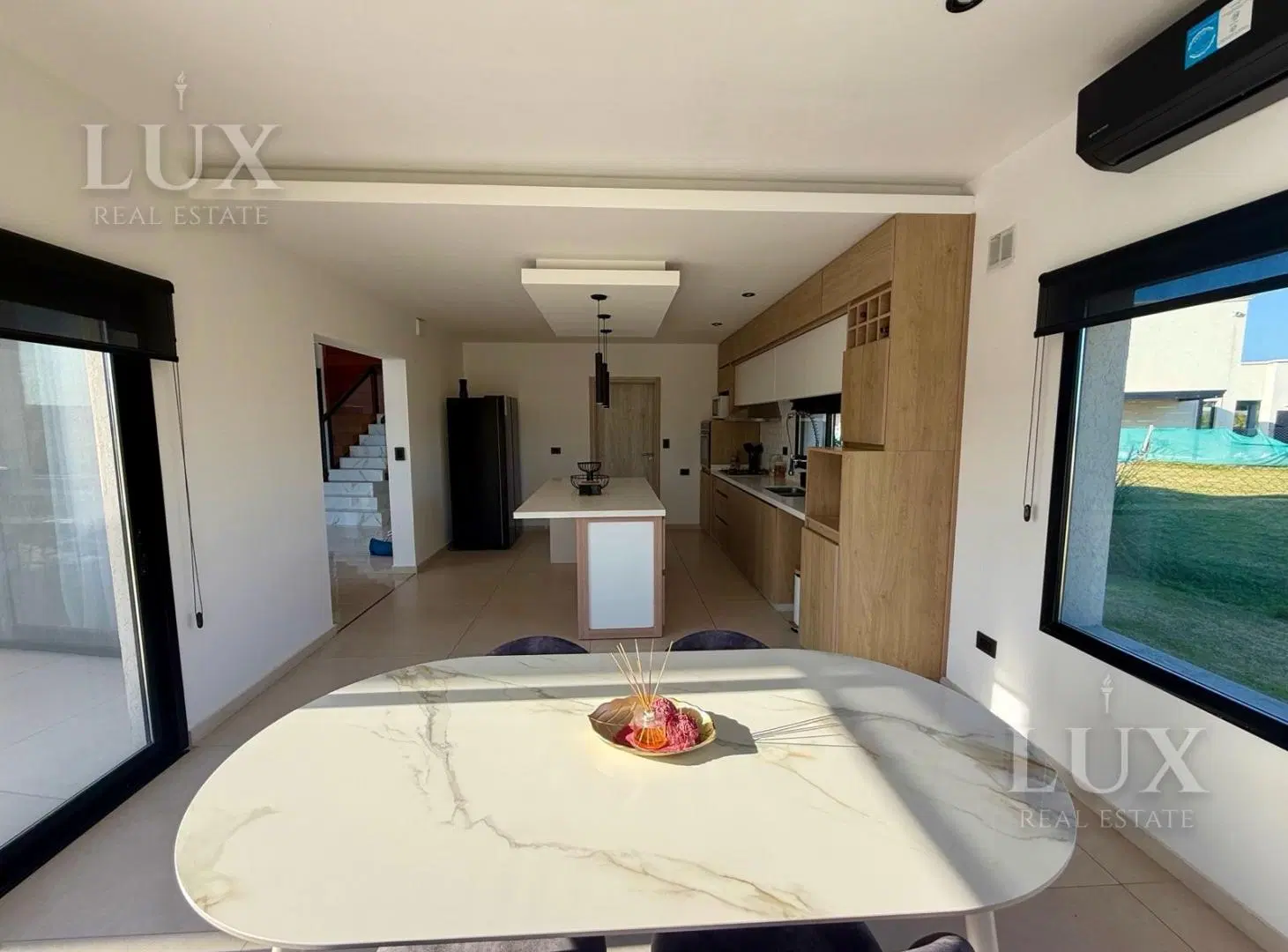 Venta Casa con vista al golf , 4 habitaciones en Canton Golf 8
