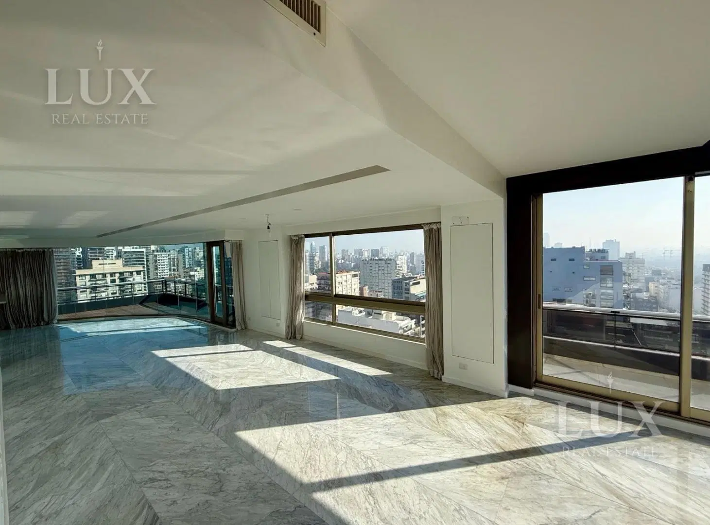 Penthouse en venta con tres habitaciones terraza y piscina en capital federal 2