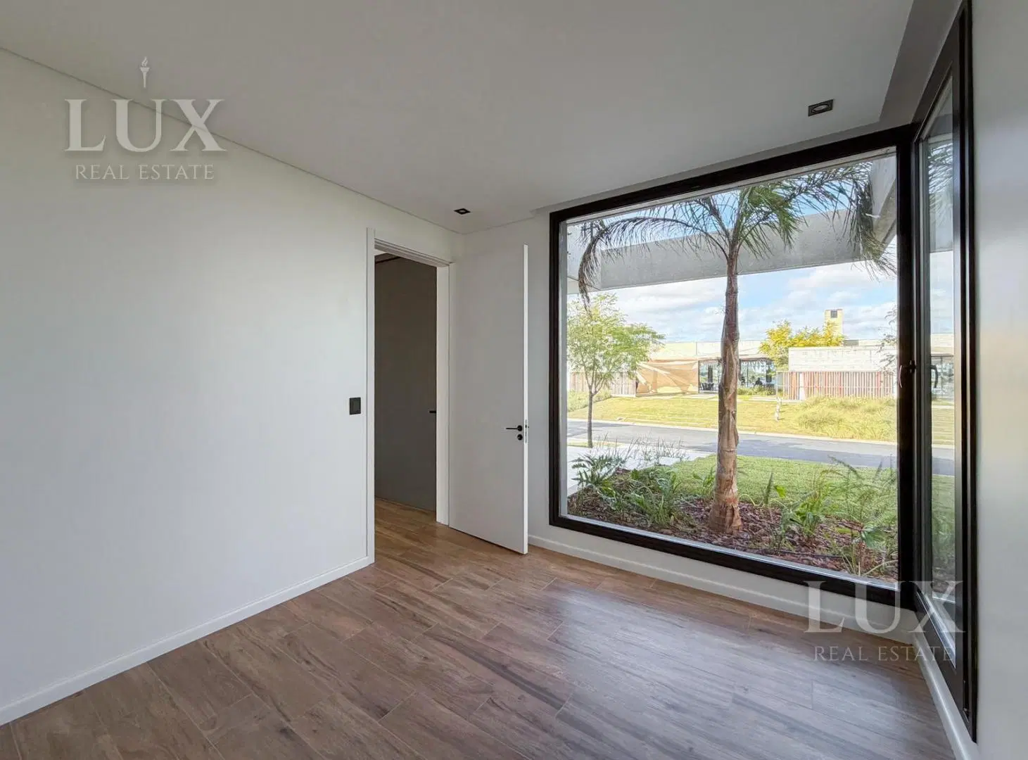Casa en venta con 3 habitaciones en suite en Castaños, Nordelta 5