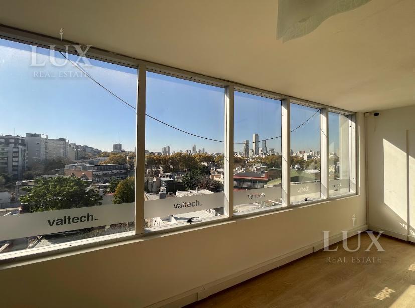 Edificio Comercial 900m2 Polo Audiovisual