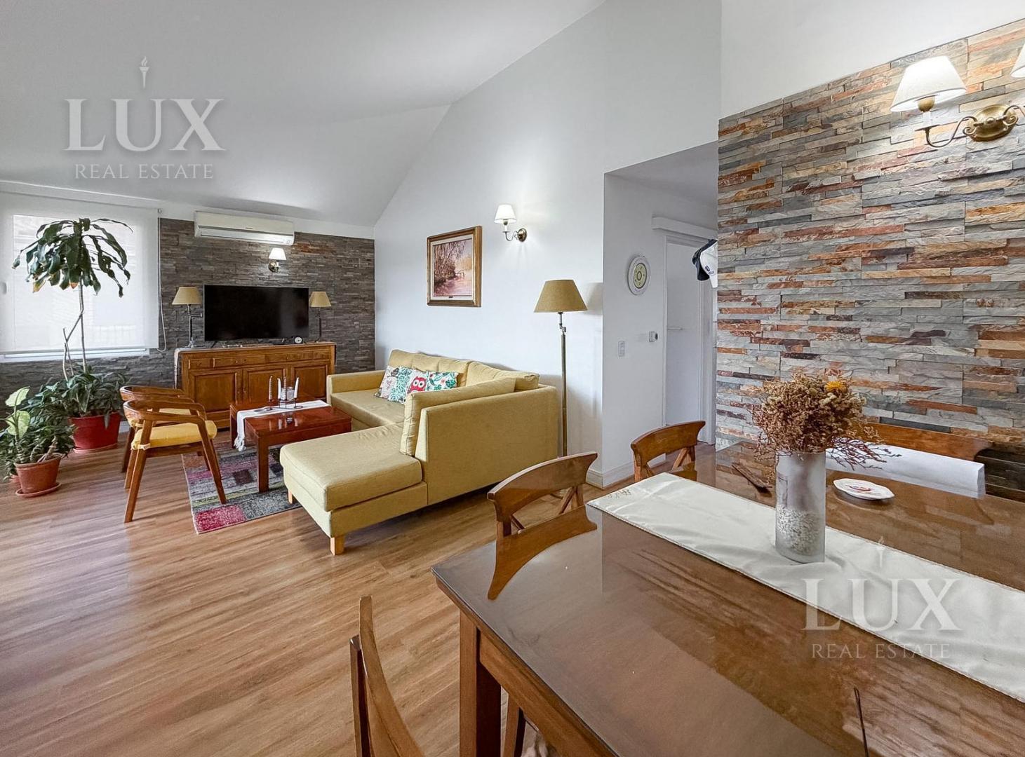Departamento en venta de 2 habitaciones y vista al agua de la bahía de Nordelta