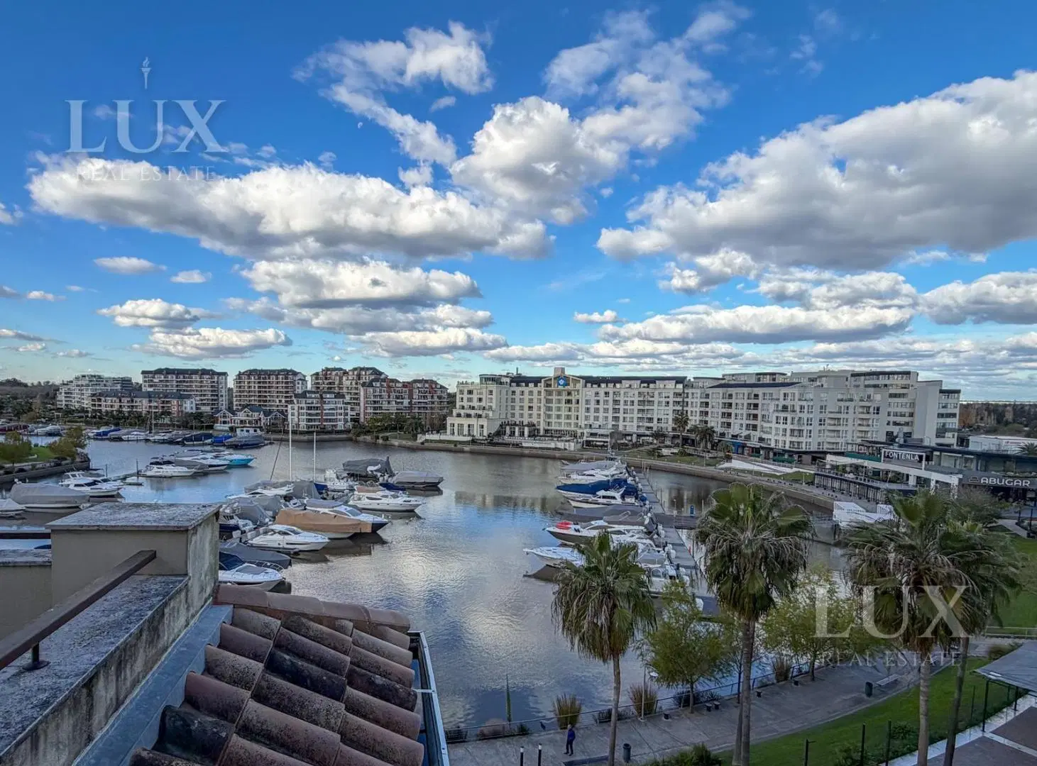 Departamento en venta de 2 habitaciones y vista al agua de la bahía de Nordelta 5