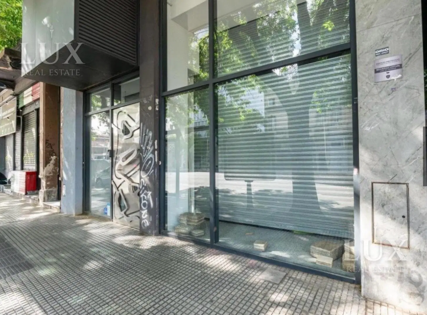 Local comercial en venta y alquiler palermo hollywood con dos cocheras 2