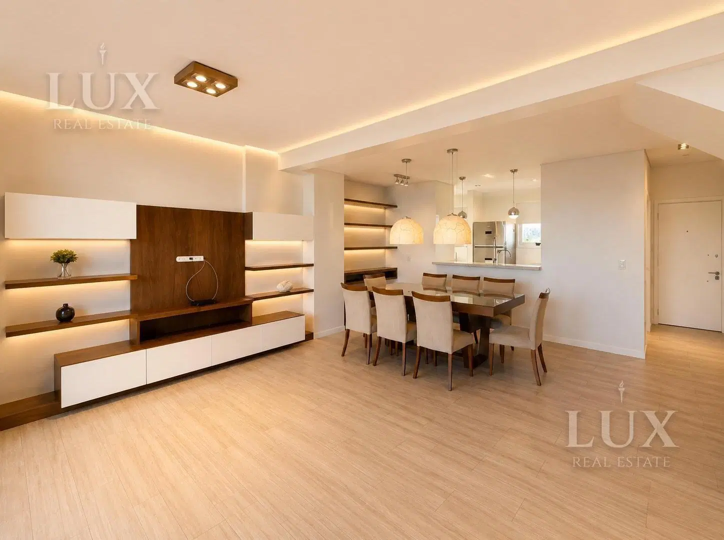 Departamento en duplex planta baja con tres dormitorios y jardín propio en alquiler 5