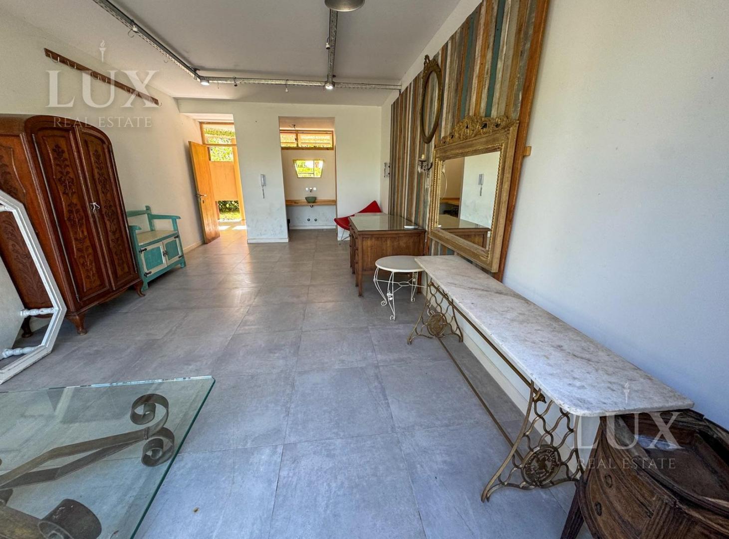 Foto de Moderno Local comercial a la calle en venta en Maui Verde, Ingeniero, imagen 2