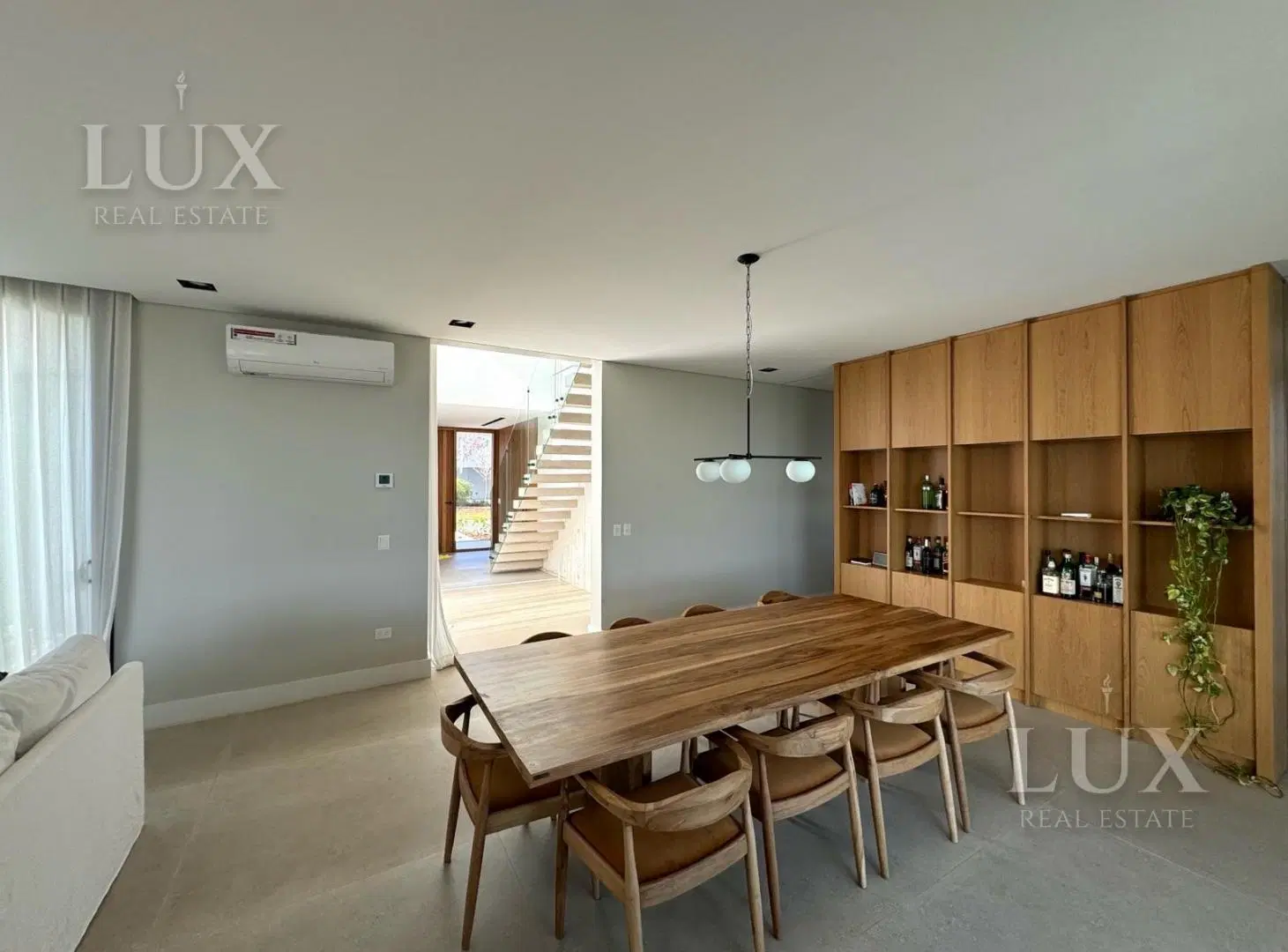 Casa amoblada en alquiler anual con vista al lago barrio Muelles 2