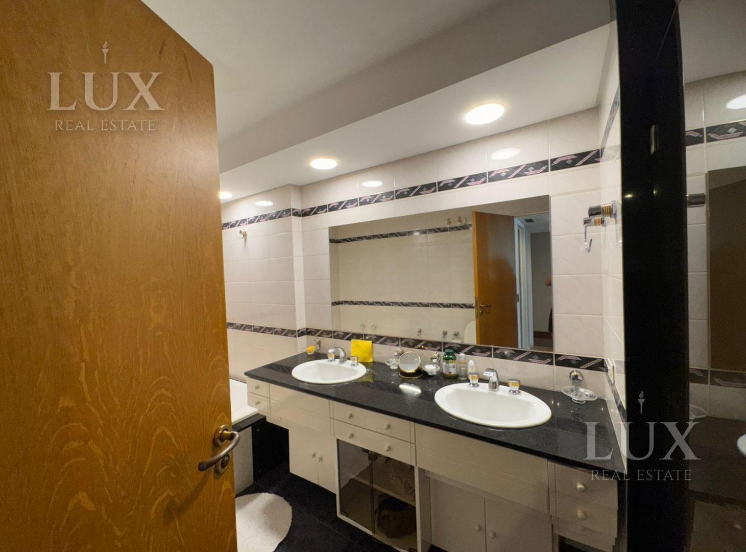 Foto de Departamento en venta un piso completo 4 ambientes en Recoleta con, imagen 2