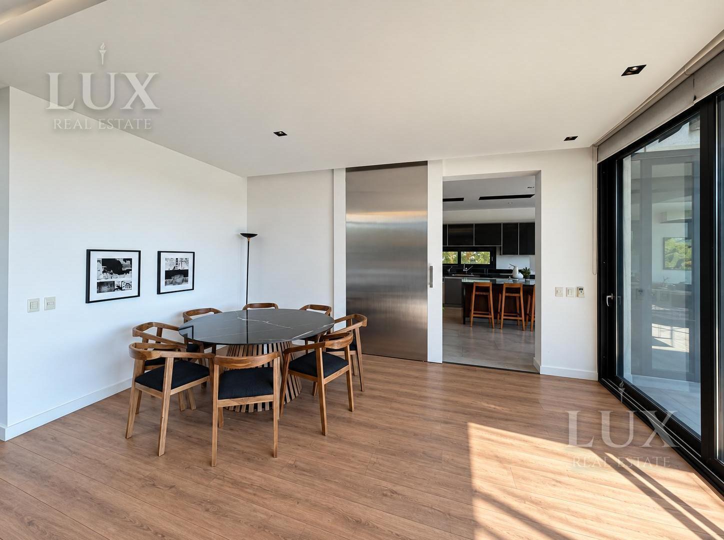 Foto de Casa en venta con salida a la laguna en el Barrio El Golf, Nordelta, imagen 1