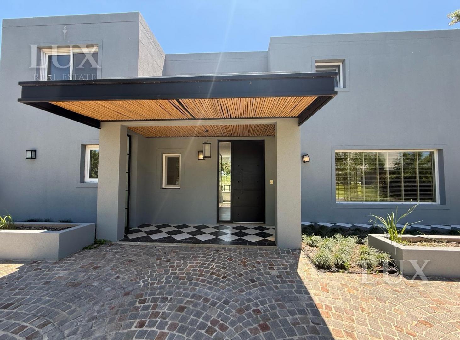 Foto de Casa en Venta El Canton Islas a la Laguna, imagen 3