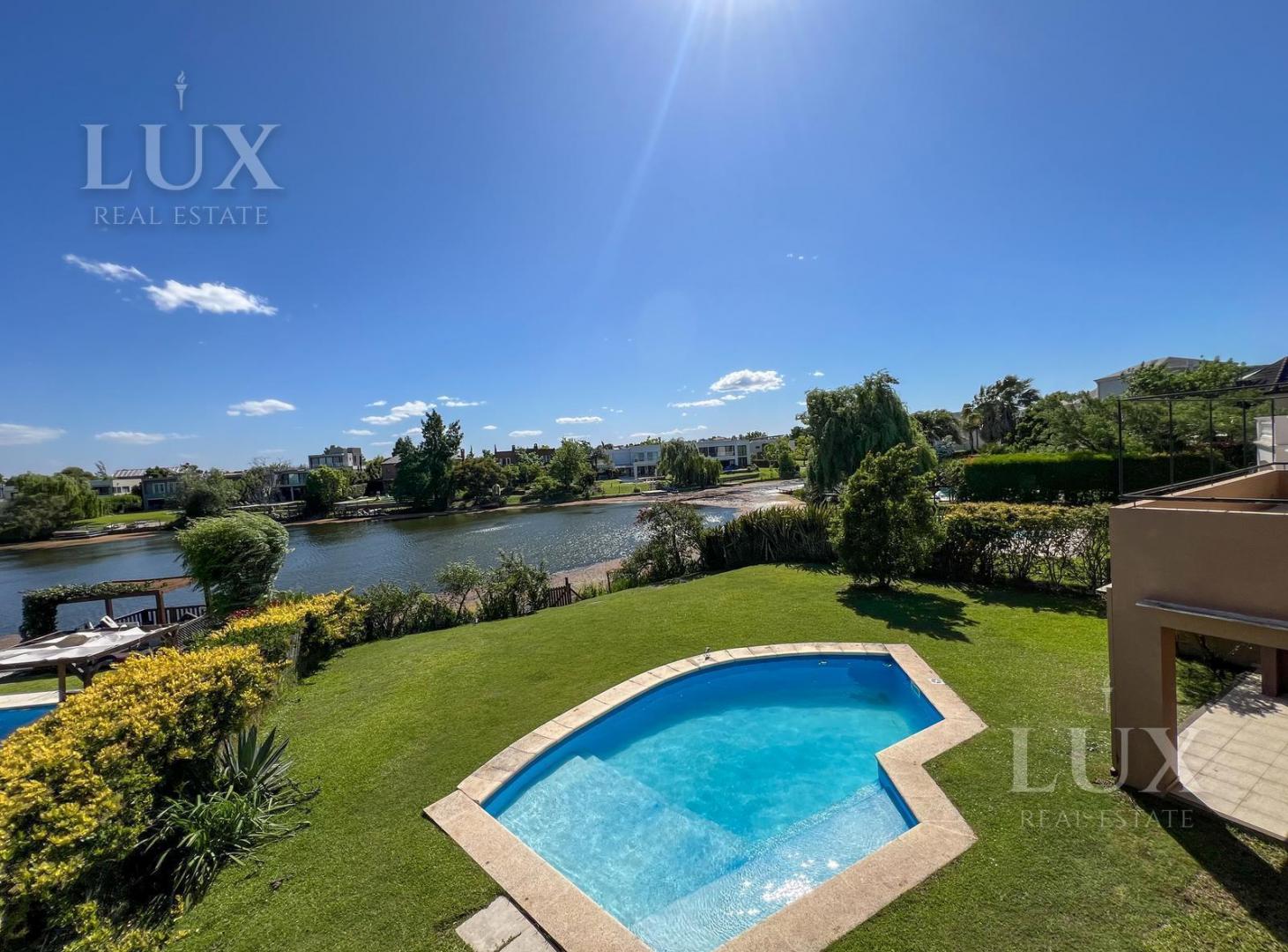 Foto de Casa en alquiler con 4 habitaciones a la laguna en Castores, Nordelta, imagen 2