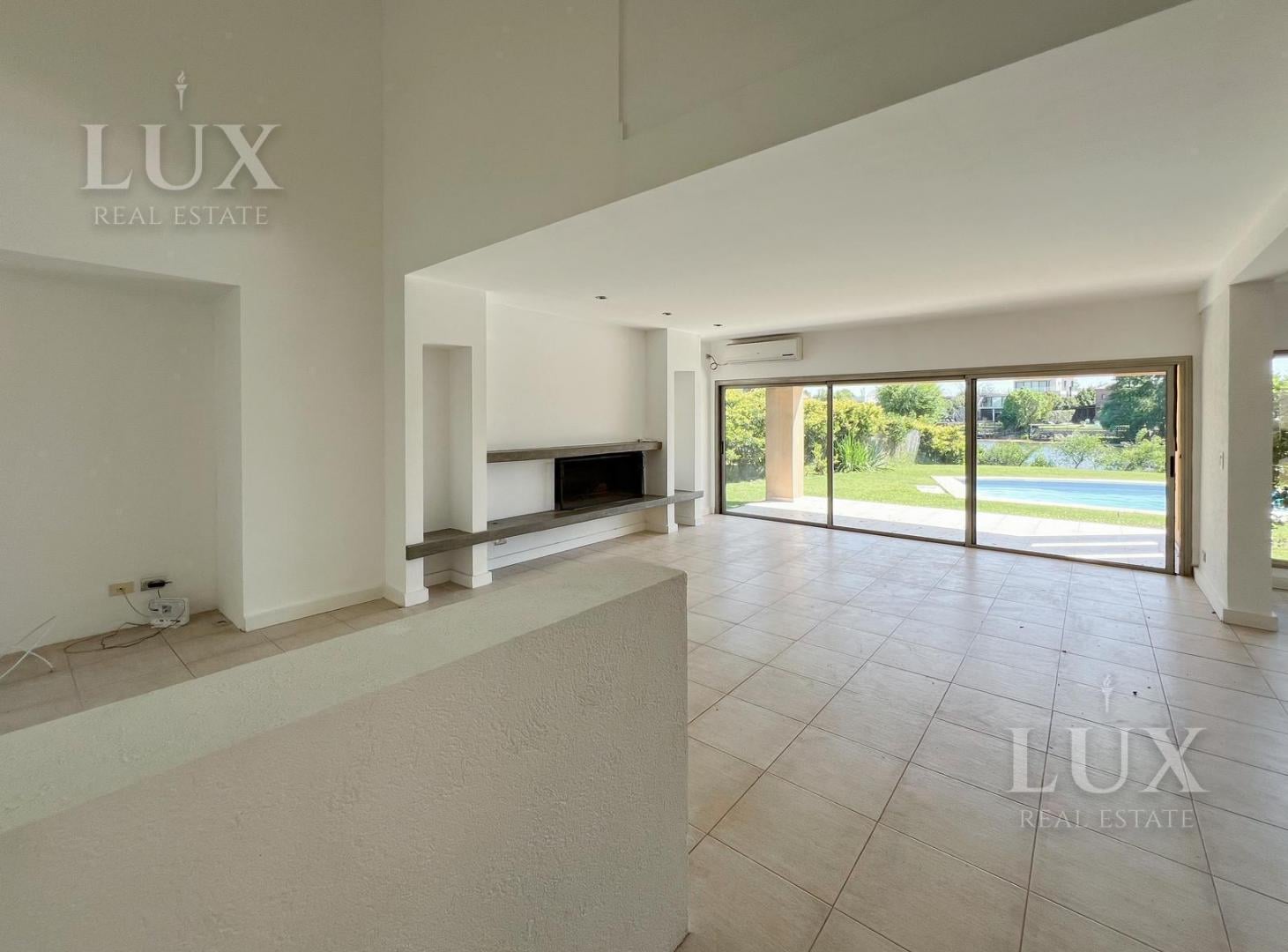 Foto de Casa en alquiler con 4 habitaciones a la laguna en Castores, Nordelta, imagen 3