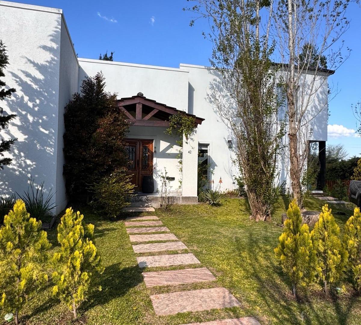 Foto de Casa en Venta Area 1 Barrio San Matias, imagen 4