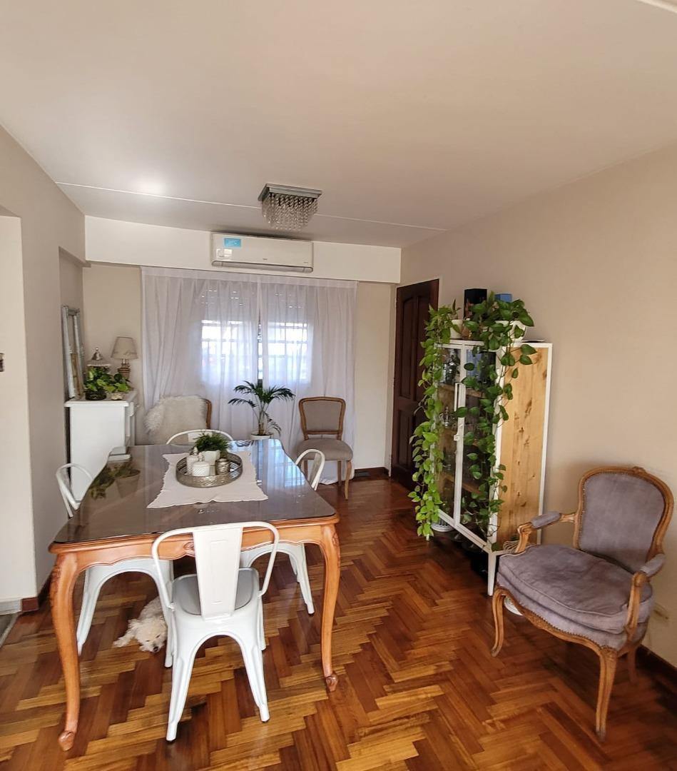 VENTA - DPTO 4 AMBIENTES