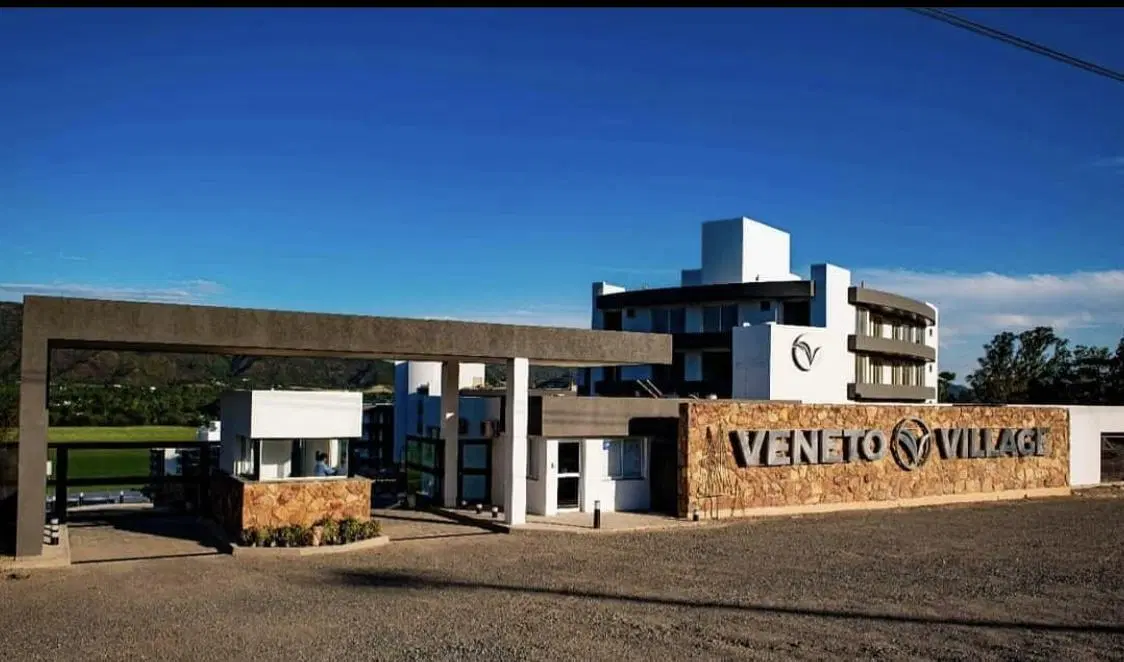 Departamento en Veneto Village 3