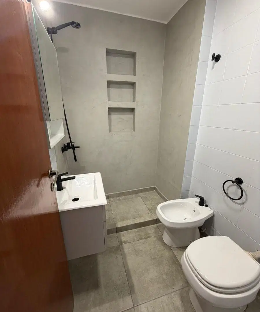 VENTA INMEDIATA. DEPARTAMENTO ESTRADA 144 3 DORMITORIOS 4