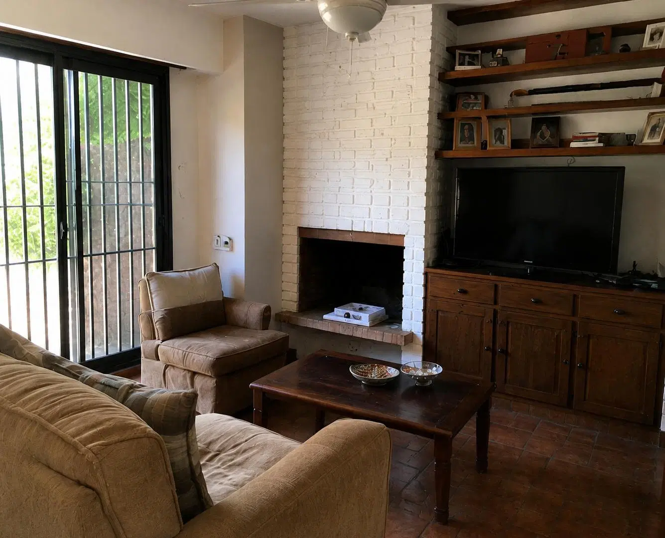 AMPLIO DUPLEX 3 DORMITORIOS Y PILETA | B° Urca 4