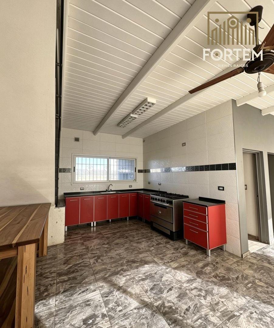 Foto de EXCLUSIVA PROPIEDAD - B° PRIVADO CAMPOS DEL VIRREY | VILLA PARQUE SANTA, imagen 2