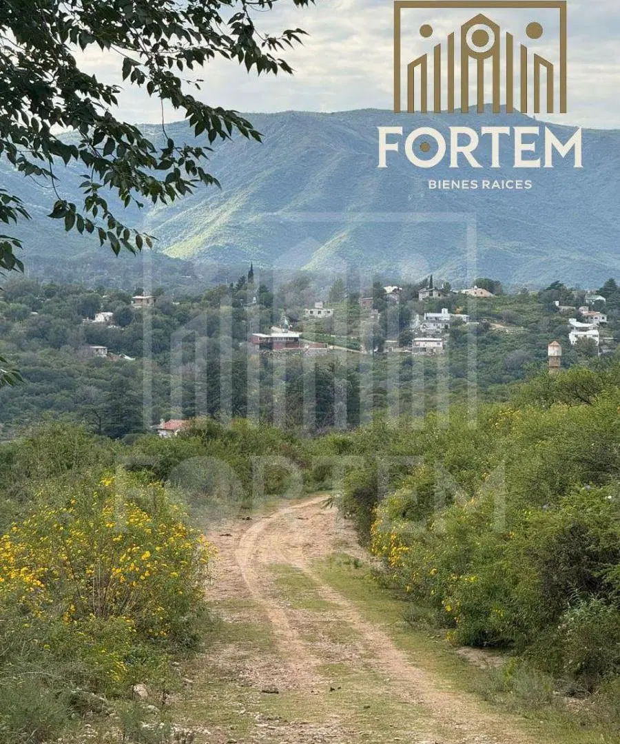 OPORTUNIDAD DE INVERSIÓN | 2,64 Hectáreas con Vista al Lago en La Falda. 2