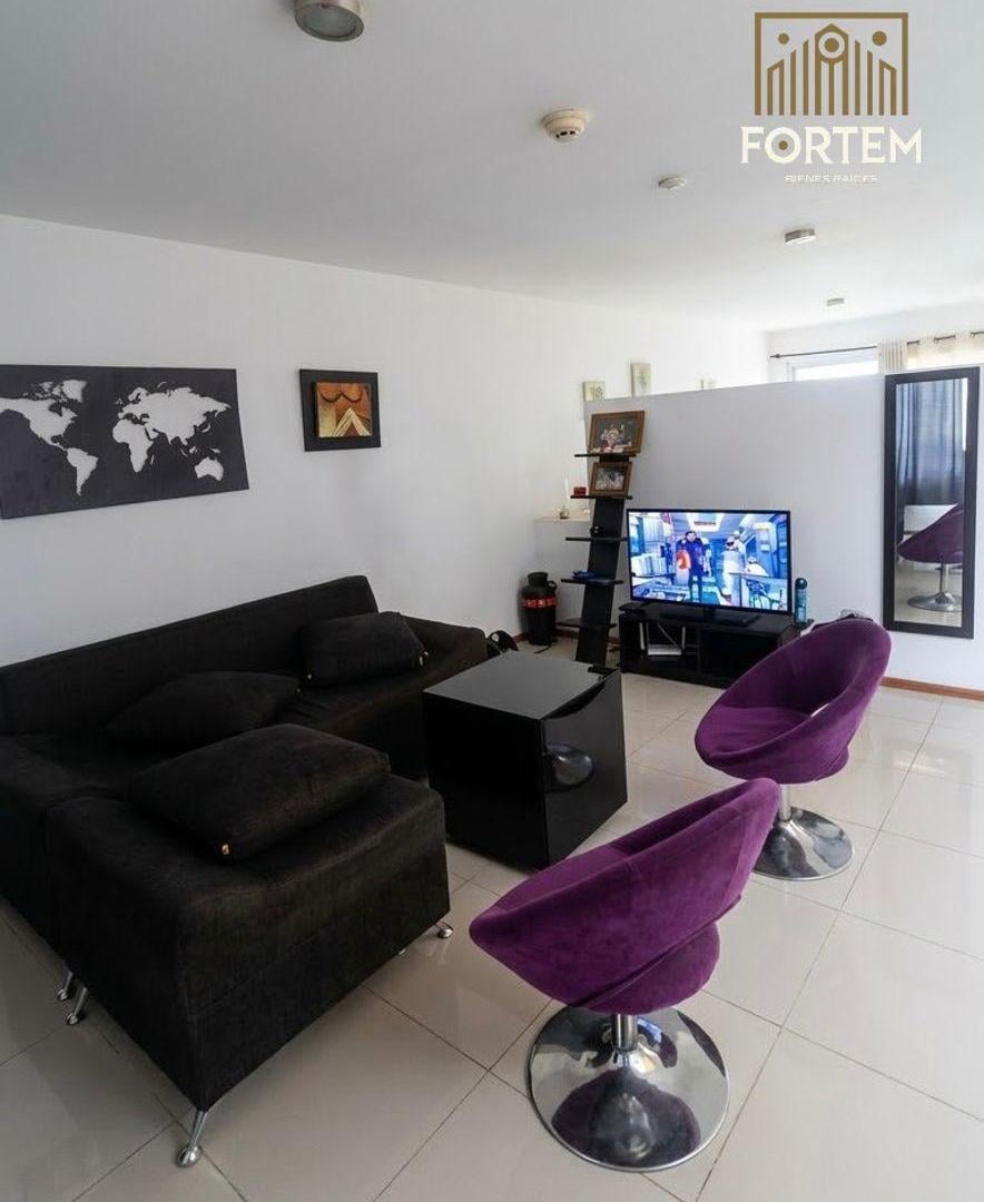 Foto de DUPLEX EN VENTA: 3 DORMITORIOS CON COCHERA, PATIO, CALEFACCIÓN CENTRAL, imagen 3