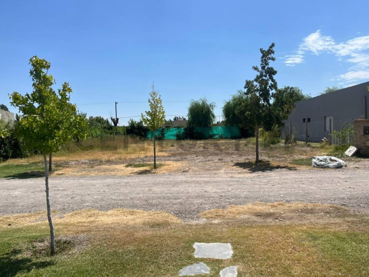TERRENO EN BARRIO PRIVADO LA HORQUILLA