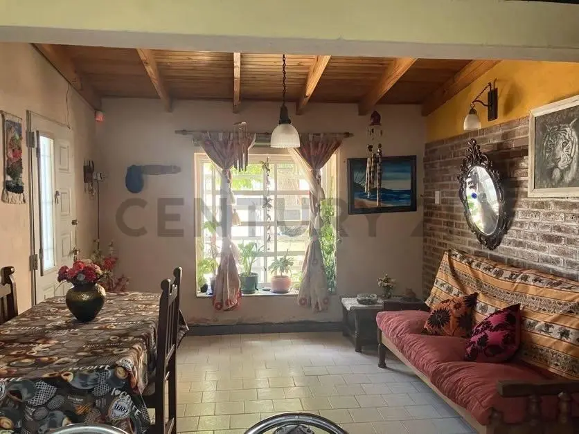 CASA + 3 DEPARTAMENTOS EN VENTA, GENERAL ROCA. 5