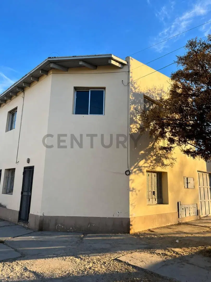 Se vende complejo en General Roca 2
