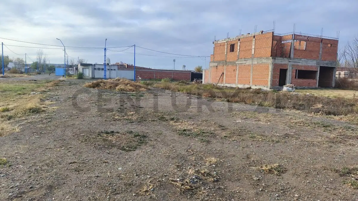 Terreno de 450 m2 | B° La Rosa - General Roca 3