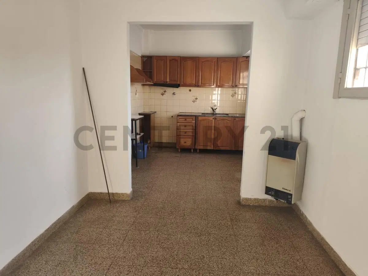 Alquiler departamento céntrico en General Roca 4