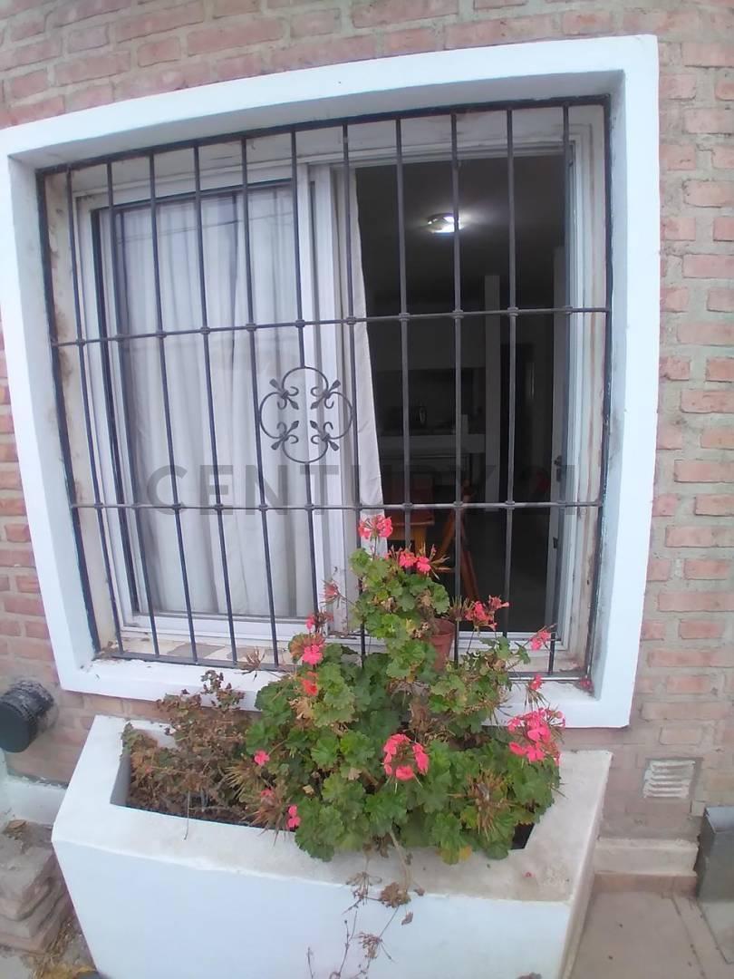 Foto de Venta Departamento Planta baja 1 dormitorios , General Roca, imagen 1