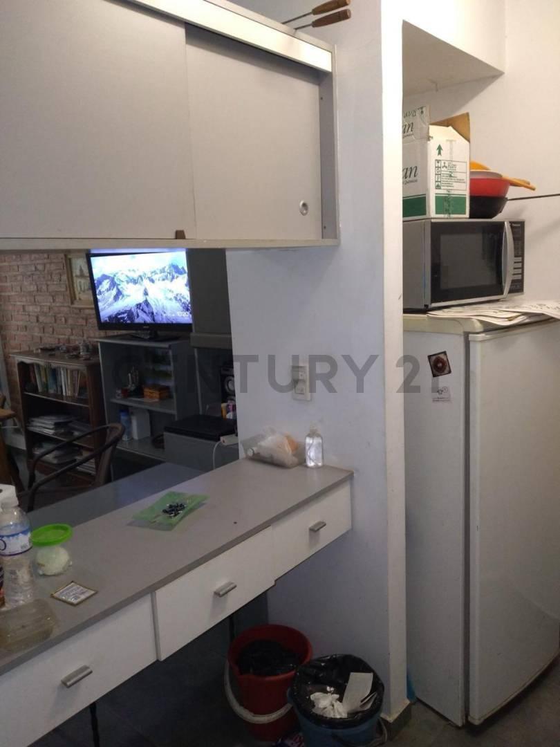 Foto de Venta Departamento Planta baja 1 dormitorios , General Roca, imagen 2