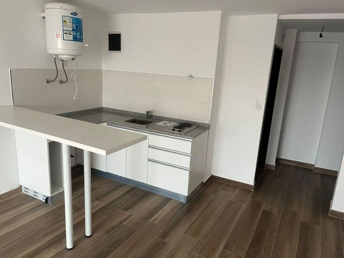 Excelente Departamento monombiente, Piso 11° Av. Independencia 3399 5
