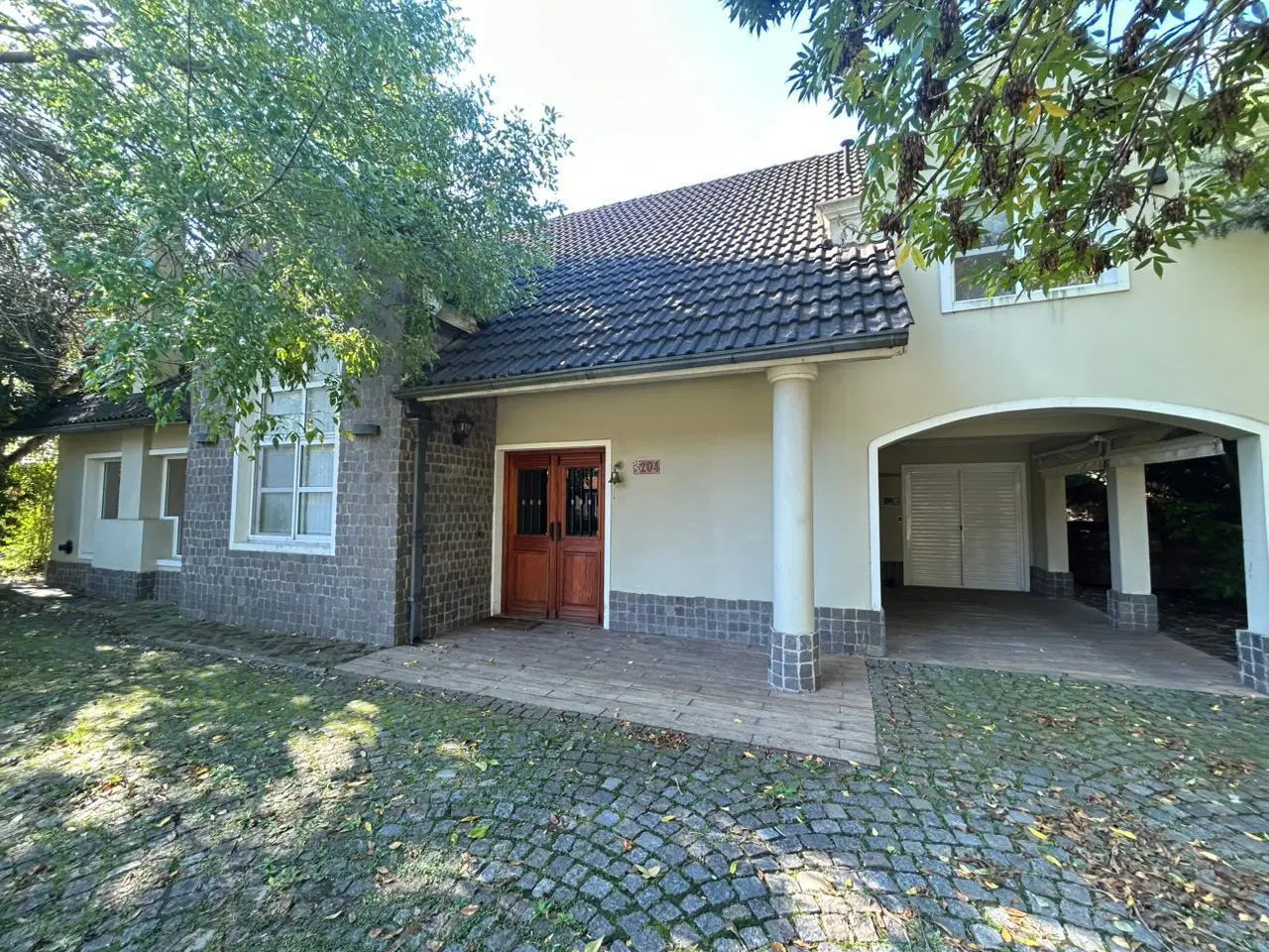 Casa en Venta y Alquiler 4 ambientes Campos de Alvarez con pileta 4