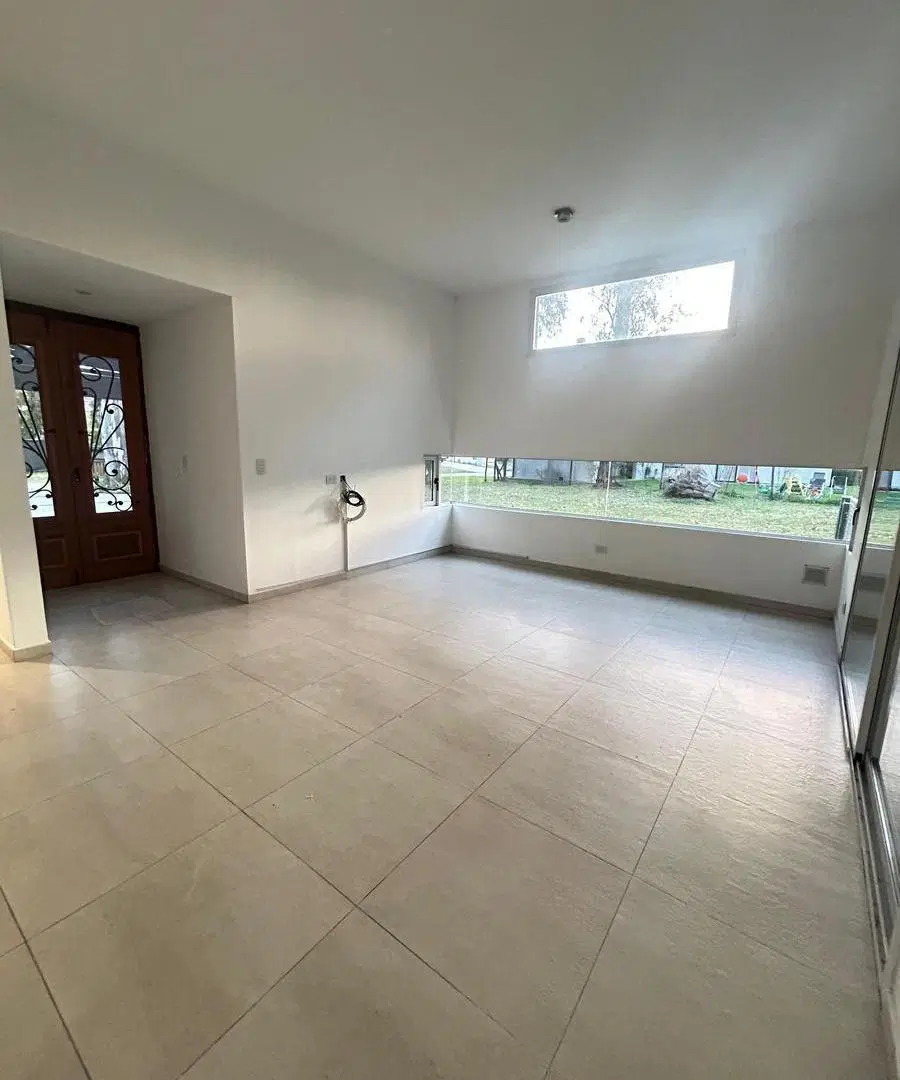 CASA MODERNA EN ALQUILER EN ALVAREZ DEL BOSQUE 5
