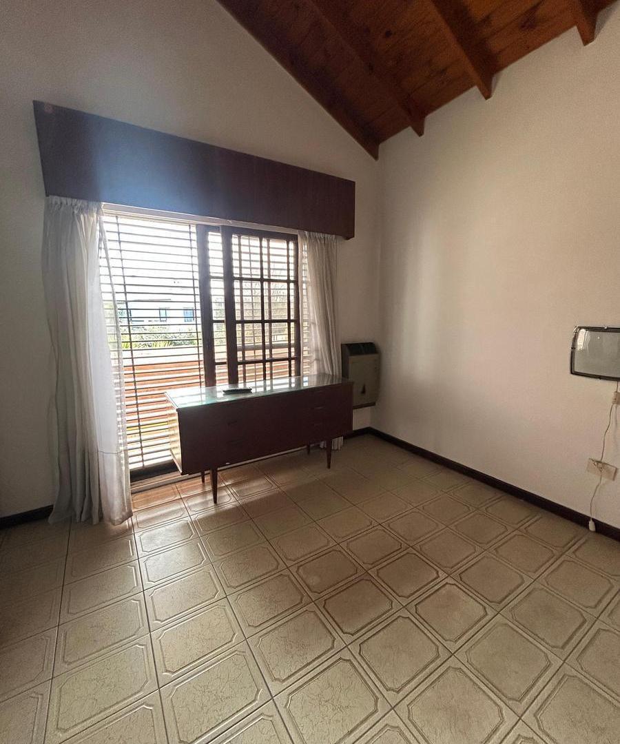 Foto de Casa en venta Country Club Banco Provincia 3 ambientes con pileta, imagen 5