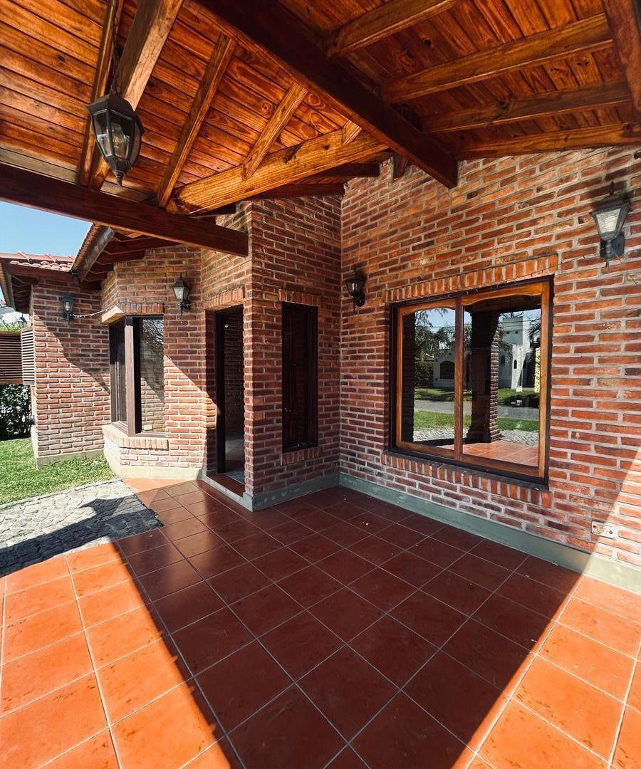 Foto de Casa en Venta Country Club Banco Provincia 4 ambientes, imagen 1