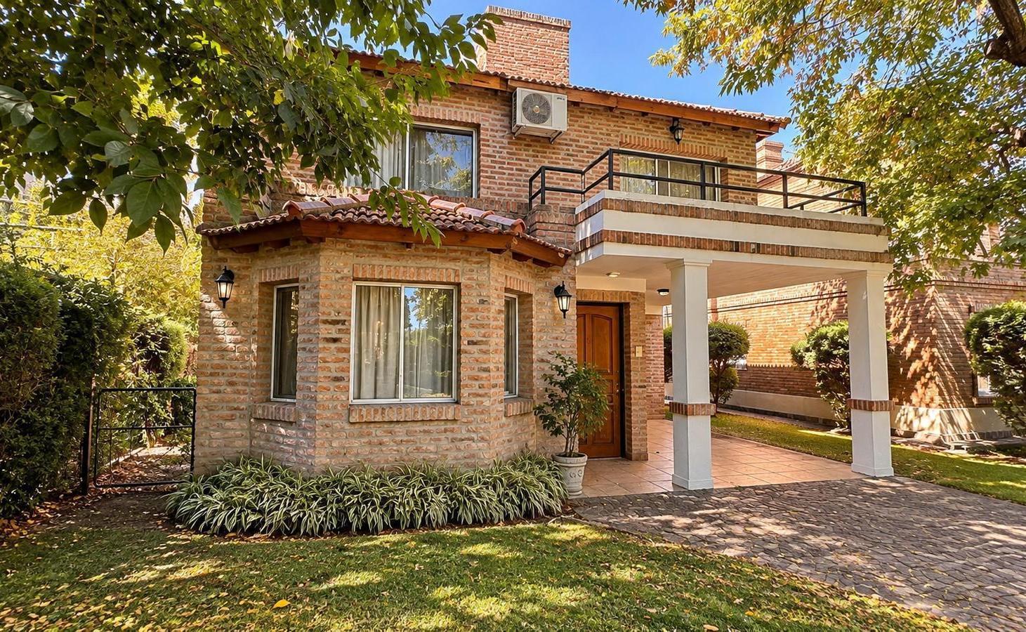 Foto de VENTA CASA COUNTRY BANCO PROVINCIA, imagen 1