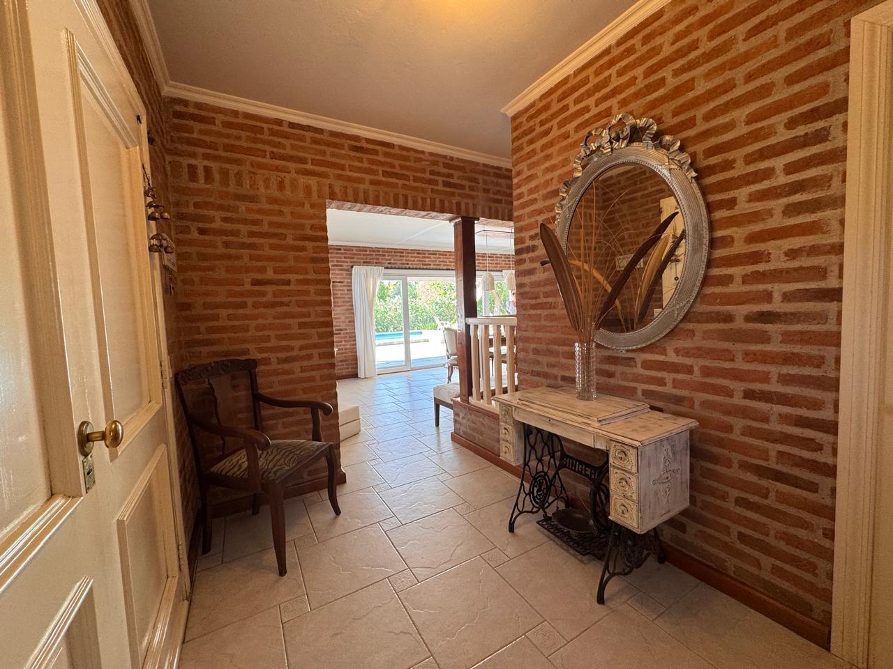 Foto de CASA VENTA COUNTRY BANCO PROVINCIA, imagen 2