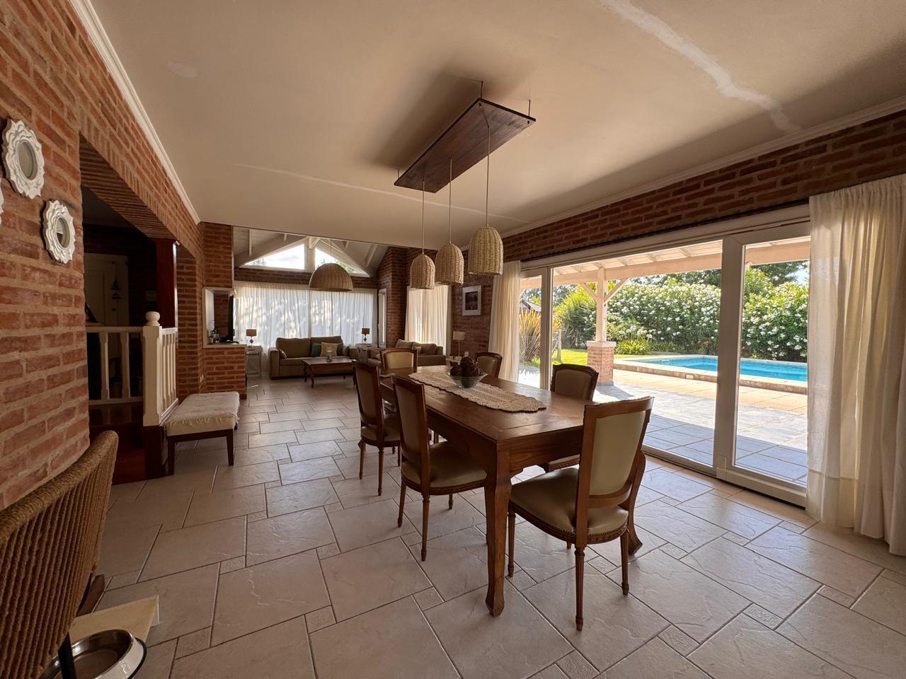Foto de CASA VENTA COUNTRY BANCO PROVINCIA, imagen 4
