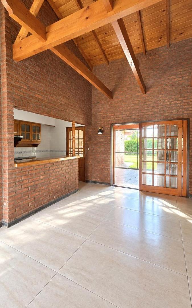 Foto de CASA EN ALQUILER ANUAL COUNTRY BANCO PROVINCIA, imagen 5