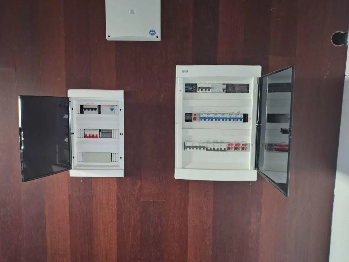 PARQUE INDUSTRIAL / GALPON / DEPOSITO C/ OFICINAS SEGURIDAD 24 HS 4