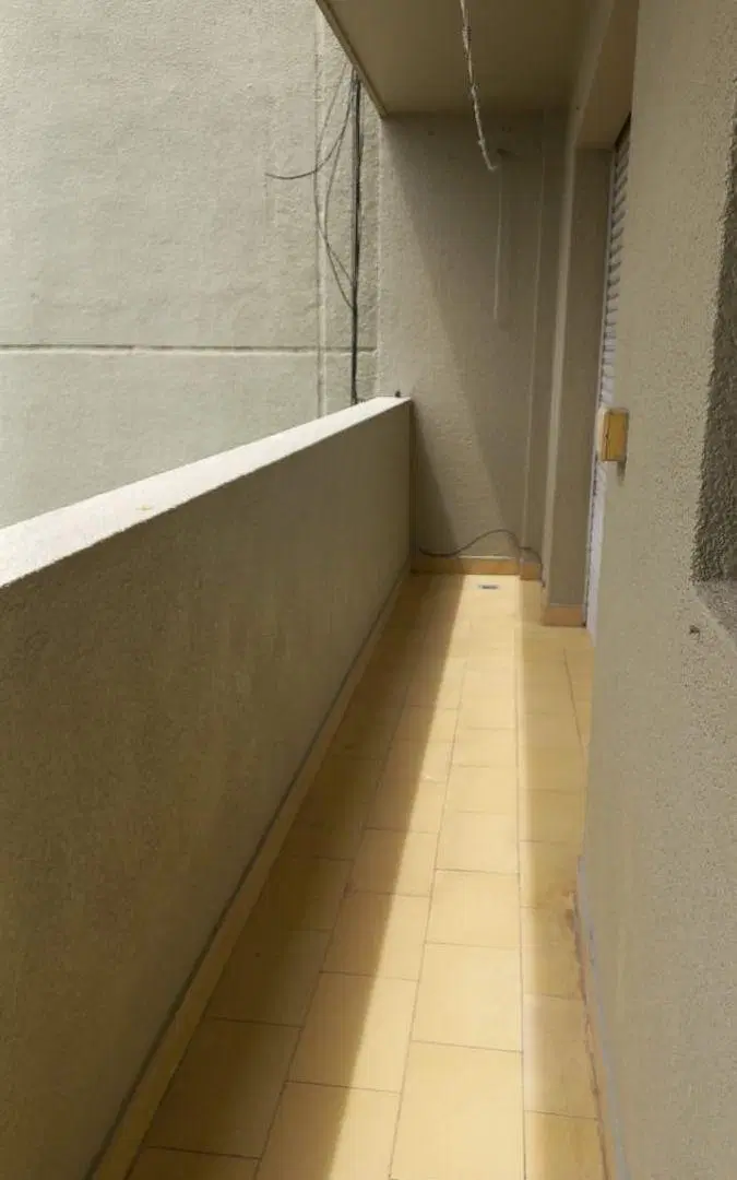 ALQUILER DEPTO 2 DORMITORIOS
ubicado en AV 7 e/ 43 y Pza Italia
75 m2 2