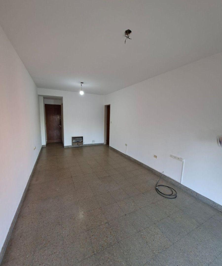 Foto de ALQUILER DEPTO 2 DORMITORIOS Ubicado en 9 y 45 70 m2, imagen 2