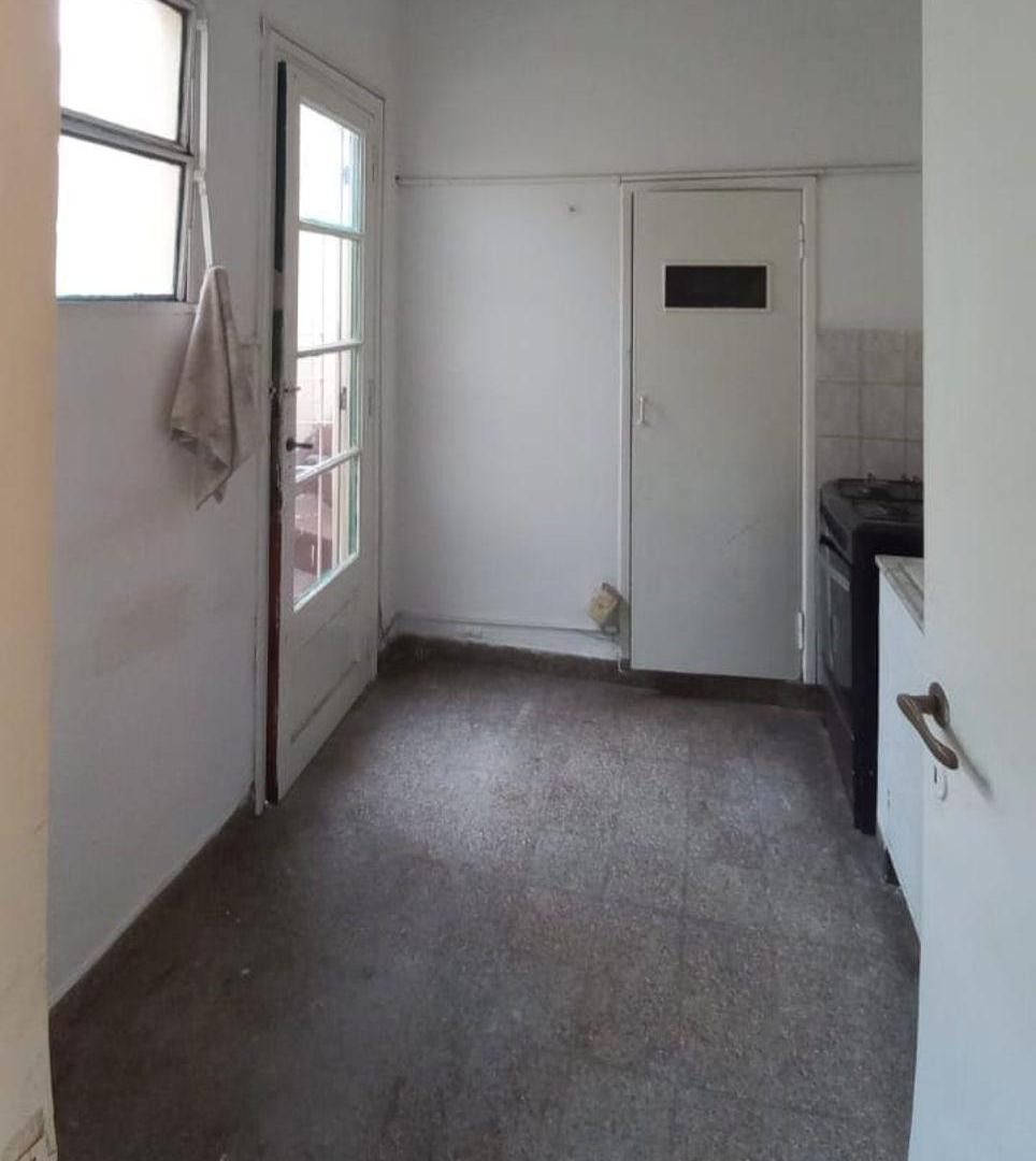 Foto de ALQUILER DEPTO 2 DORMITORIOS TERRAZA PROPIA ubicado en 10 ESQ 49, imagen 2